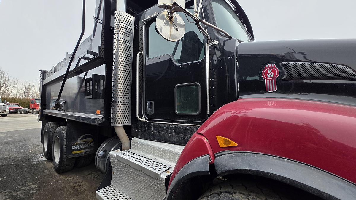 Used 2013 Kenworth T440