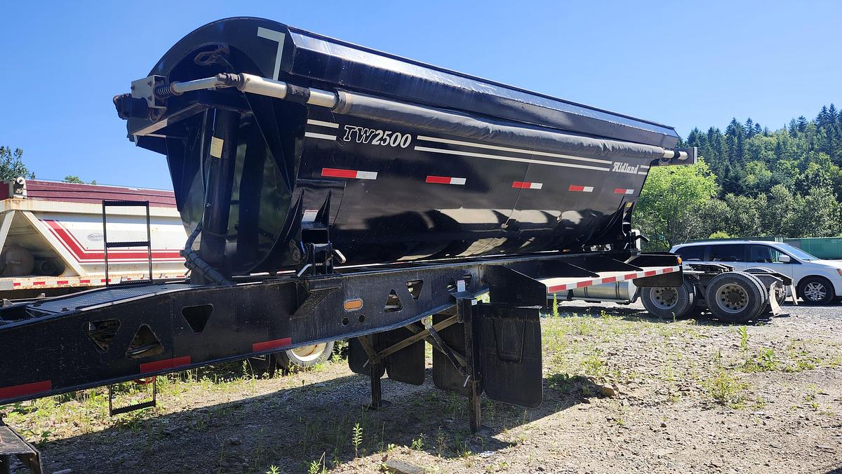 Used 2018 Midland TW2500 Lead Side Dump