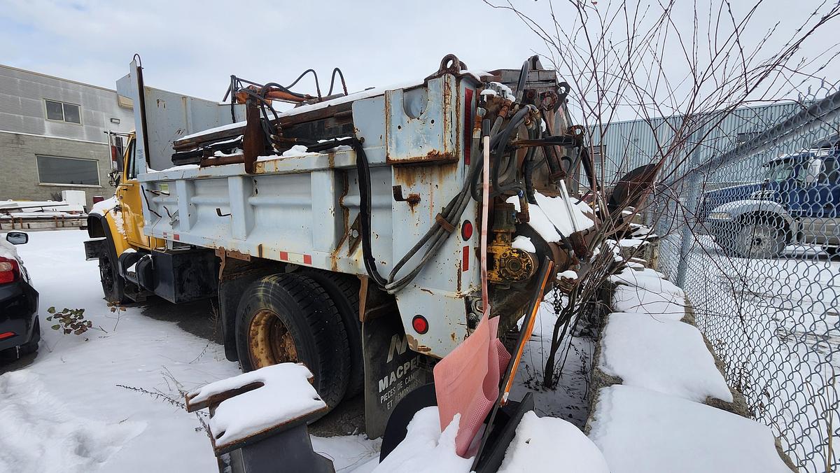 Used 1986 International S1900