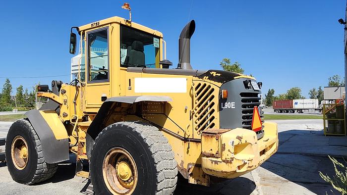 Used 2005 Volvo L90E