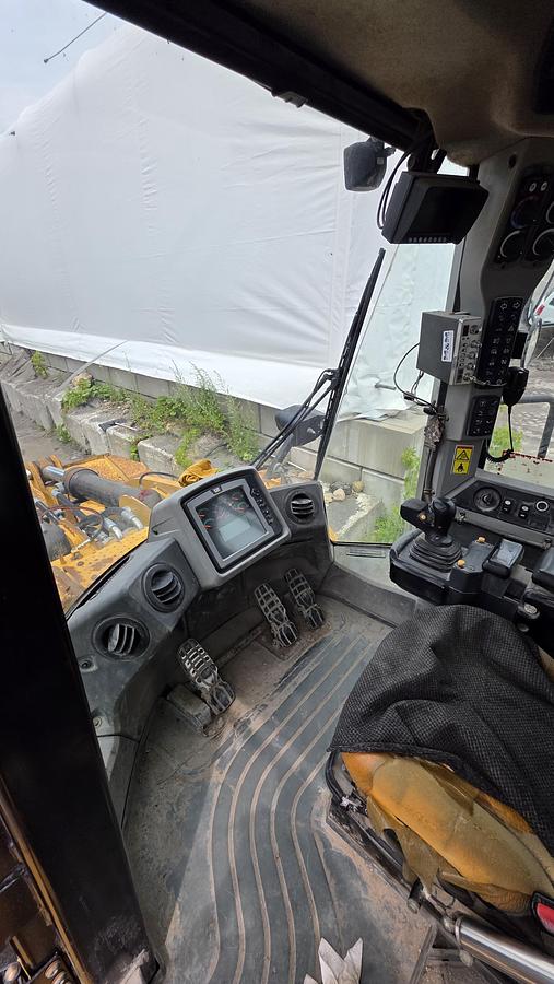 Used 2012 Caterpillar 980K