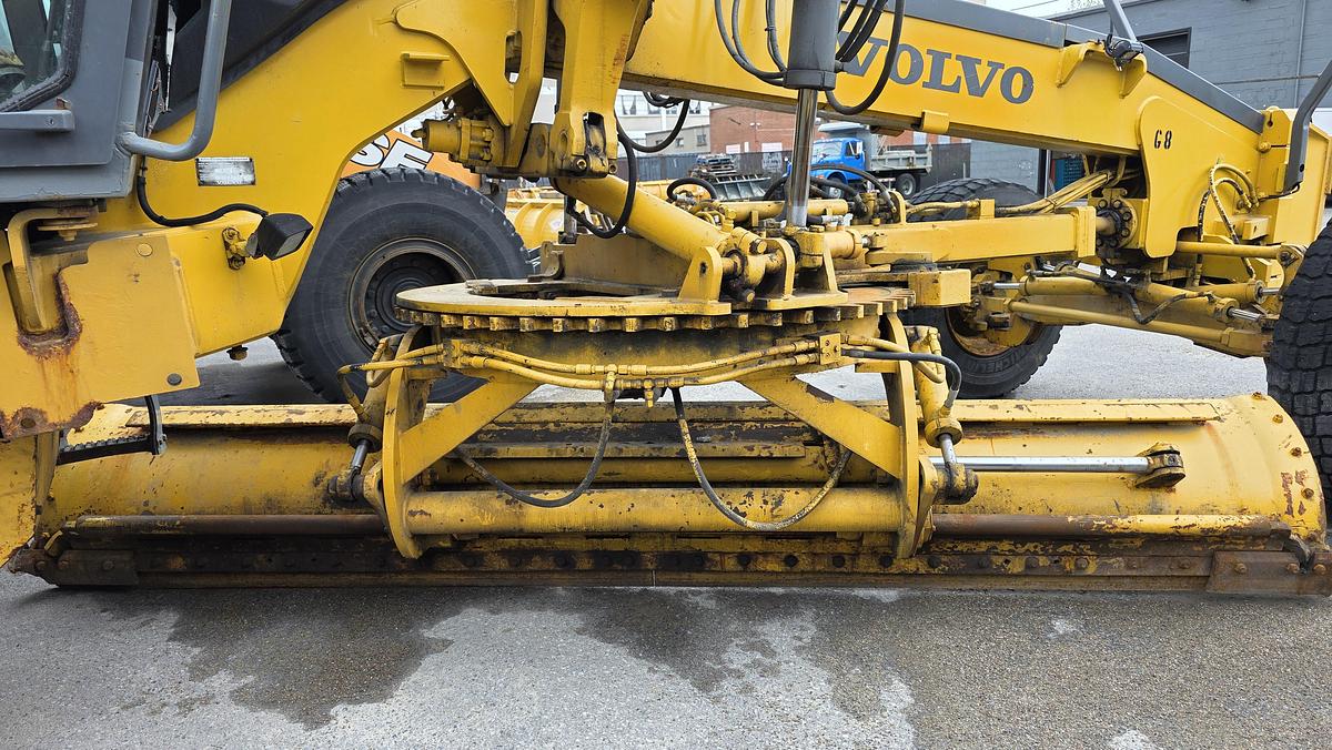Used 2006 Volvo G740B
