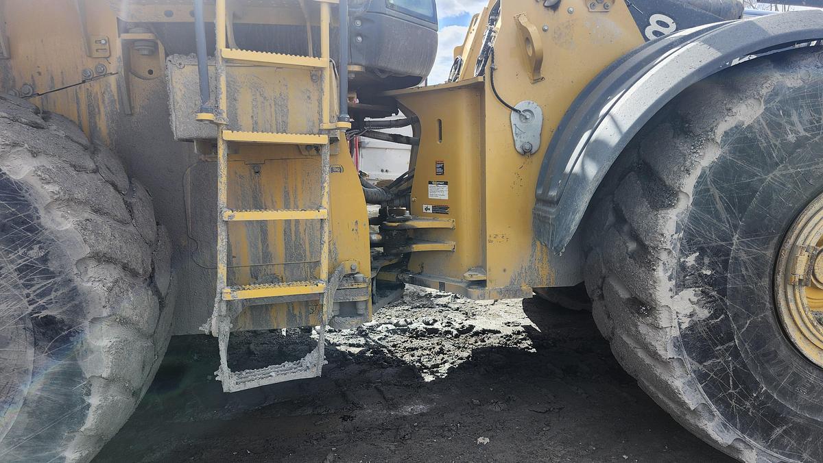 Used 2016 John Deere 844K-II