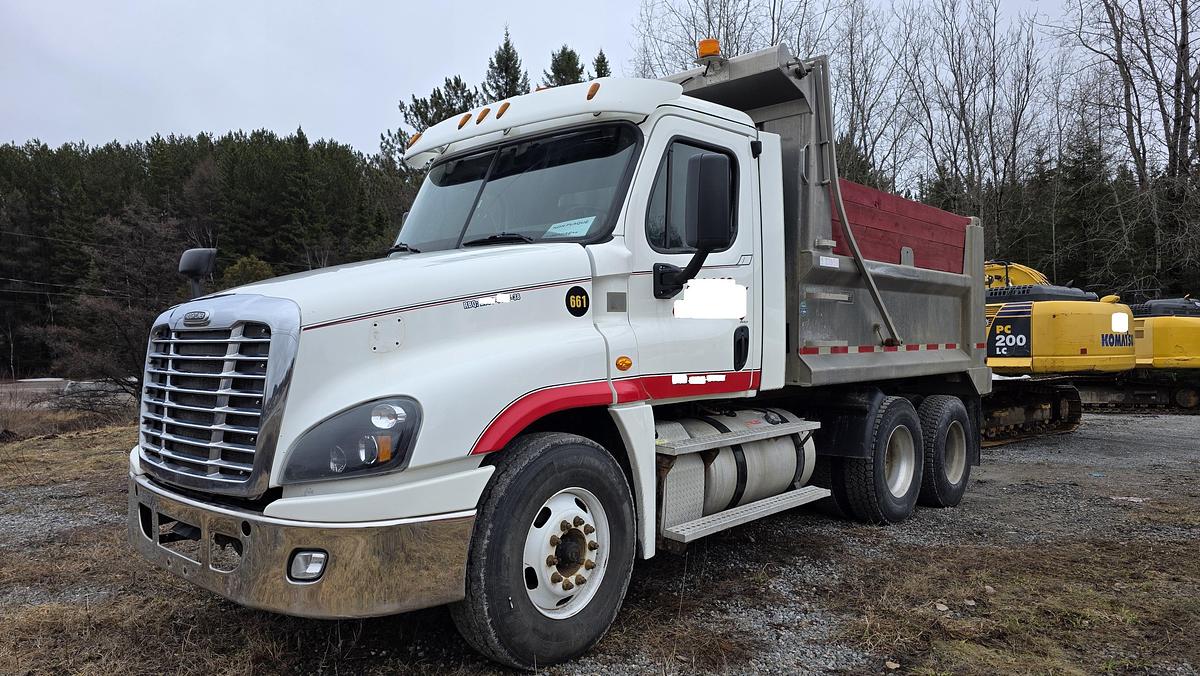 Used 2017 Freightliner Cascadia 125