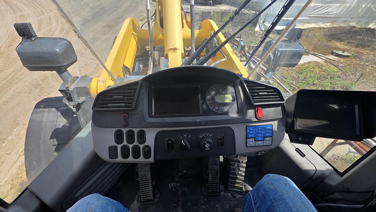 Used 2020 Komatsu WA500-8