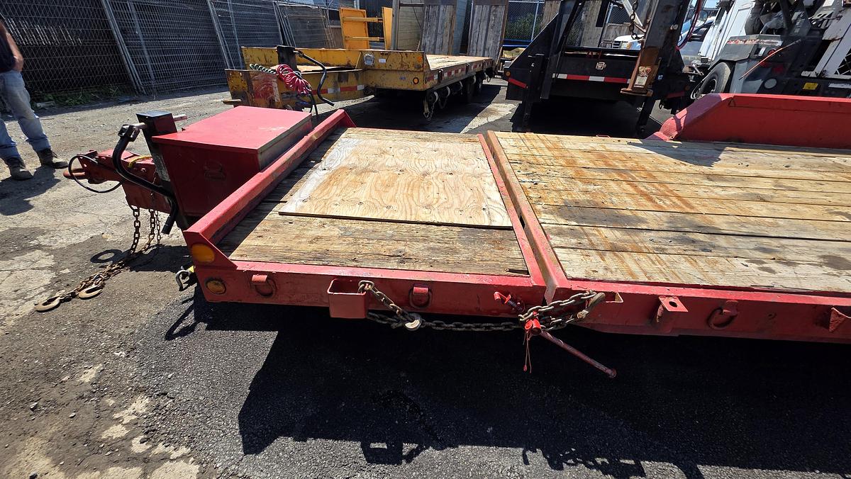 Used 2008 Anderson 2 single axles