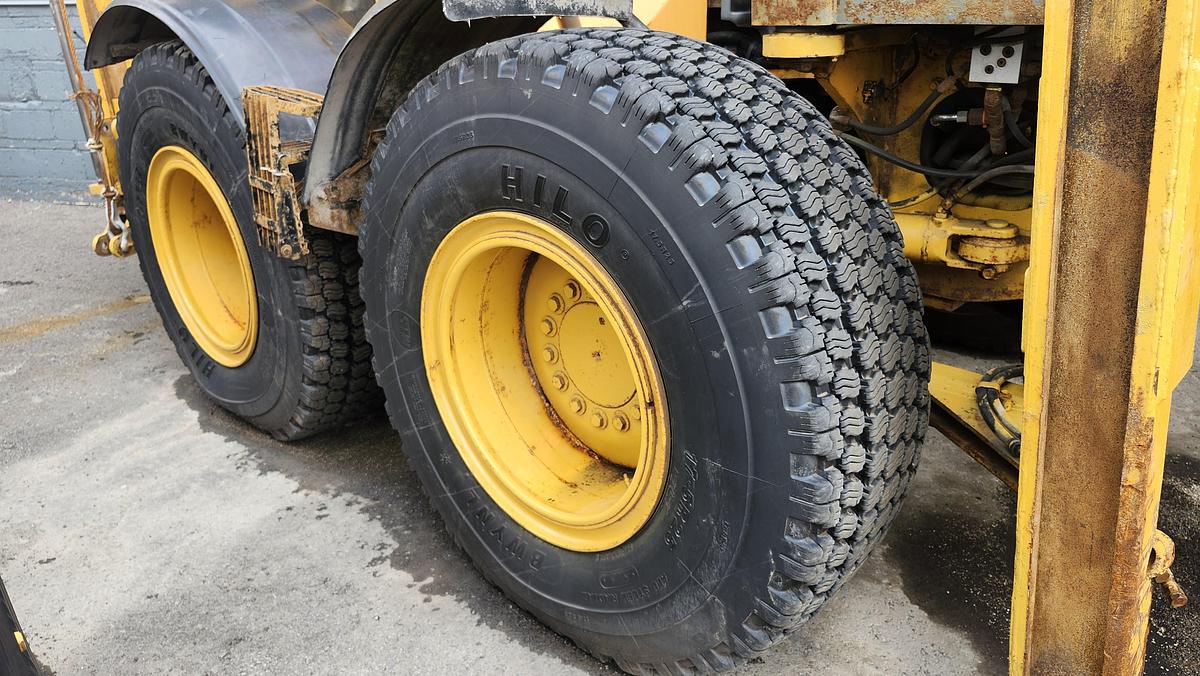 Used 2010 John Deere