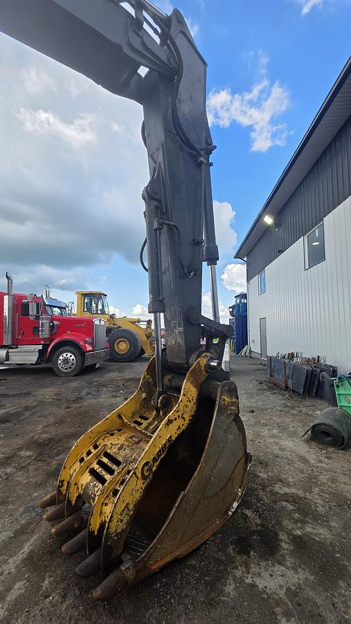 Used 2018 John Deere 210G