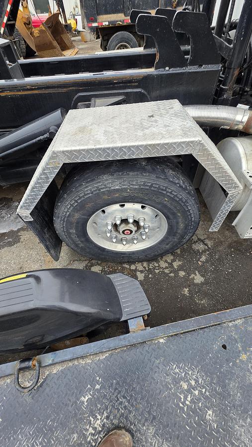 Used 2007 Sterling Roll-Off