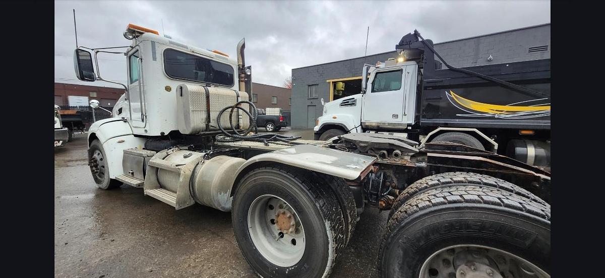 Used 2012 Peterbilt 367