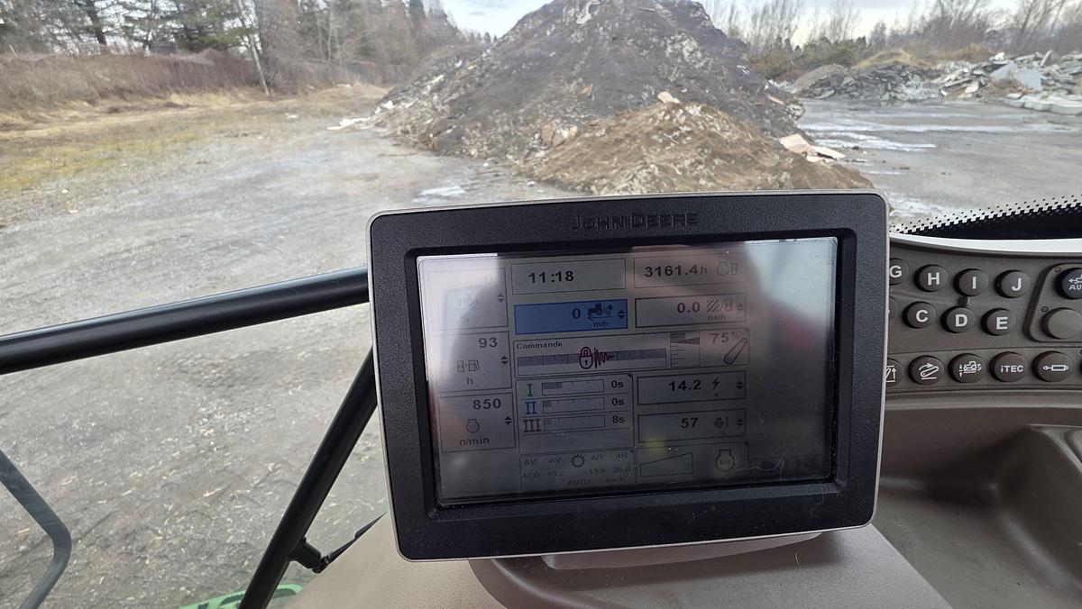 Used 2014 John Deere 6115R