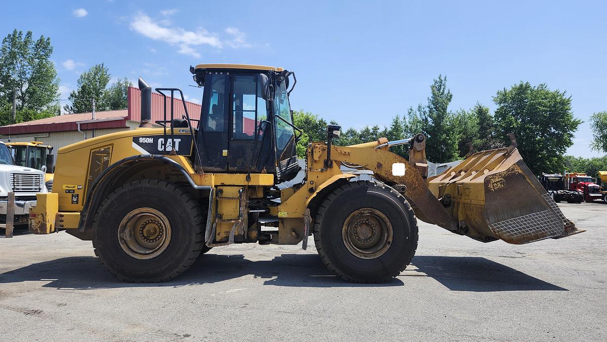 Used 2011 Caterpillar 950H