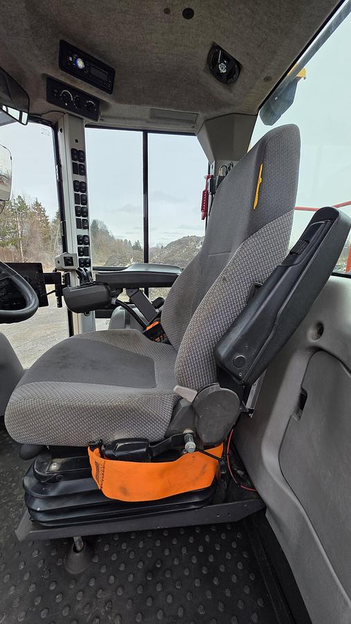 Used 2018 Volvo L110H