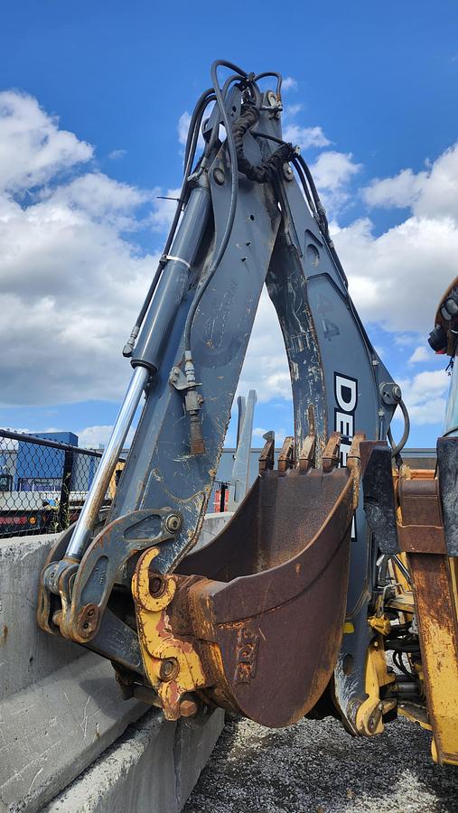 Used 2011 John Deere 410J