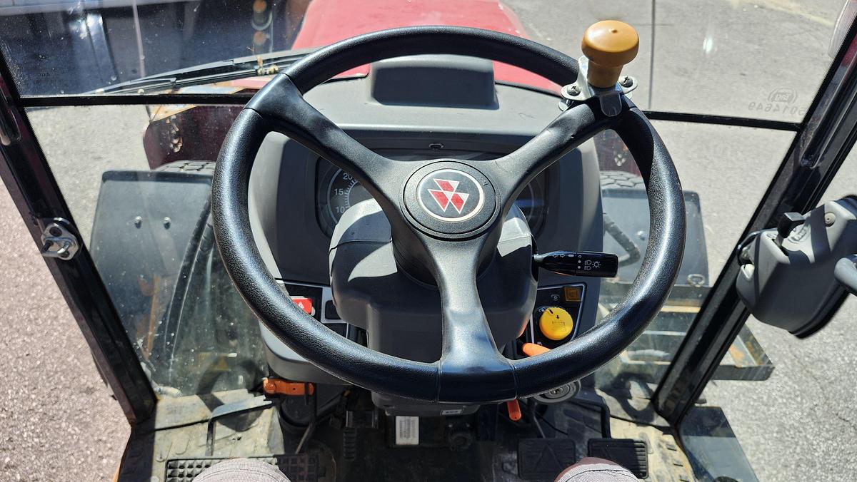 Used 2017 Massey-Fergusson 1758