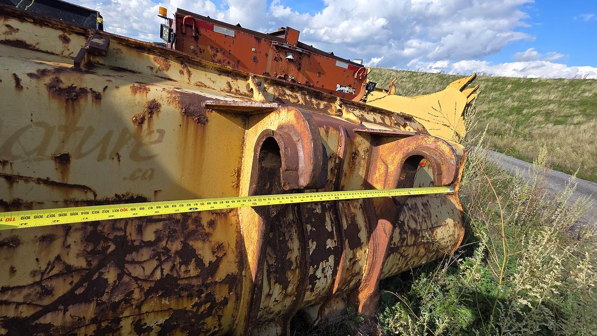Used Caterpillar 100 po / in