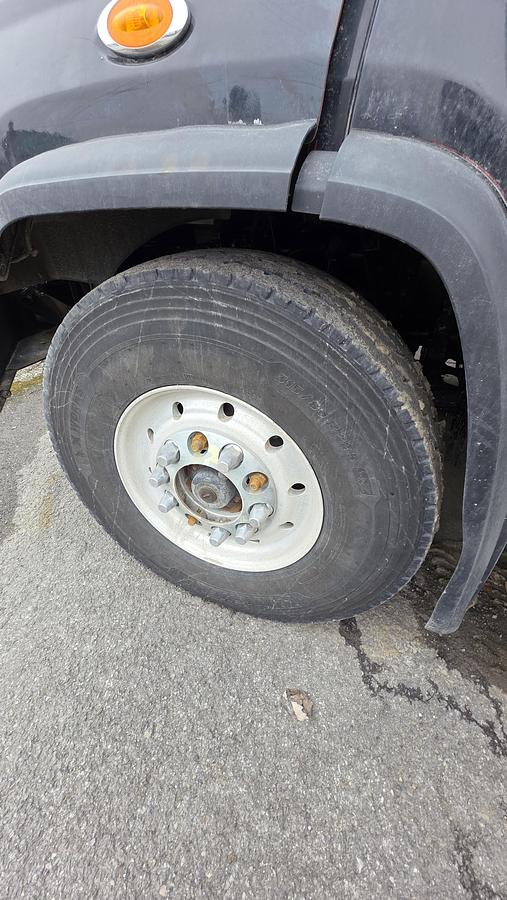 Used 2017 Freightliner SD114