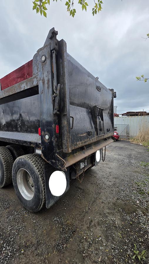 Used 2018 Kenworth T880