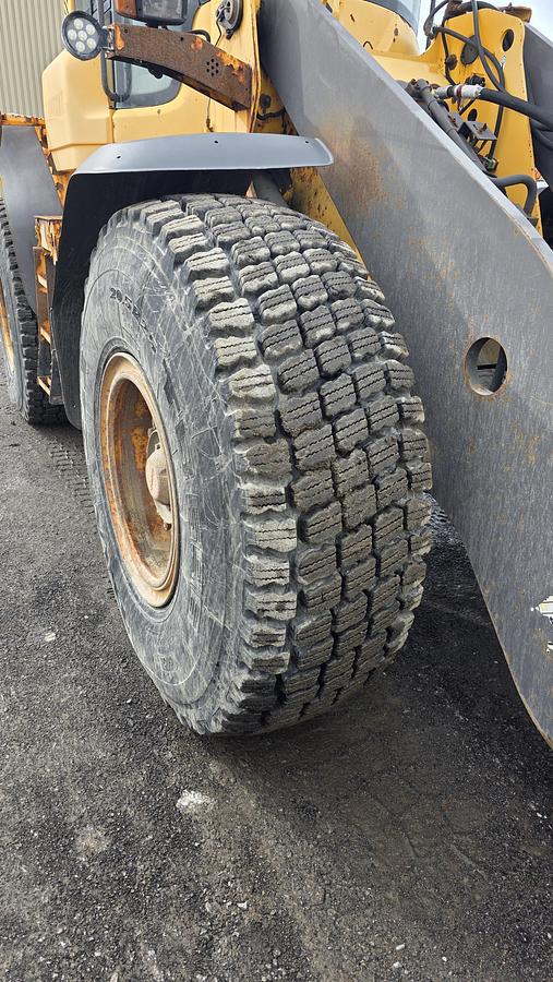 Used 2010 Volvo L70F