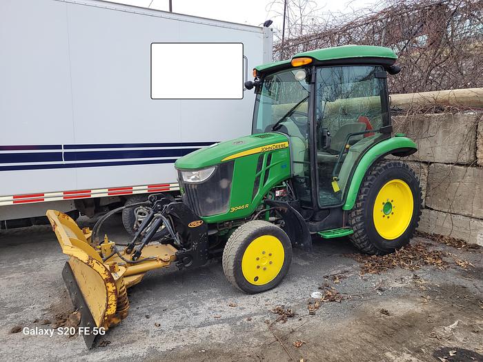 Used 2016 John Deere 3046R