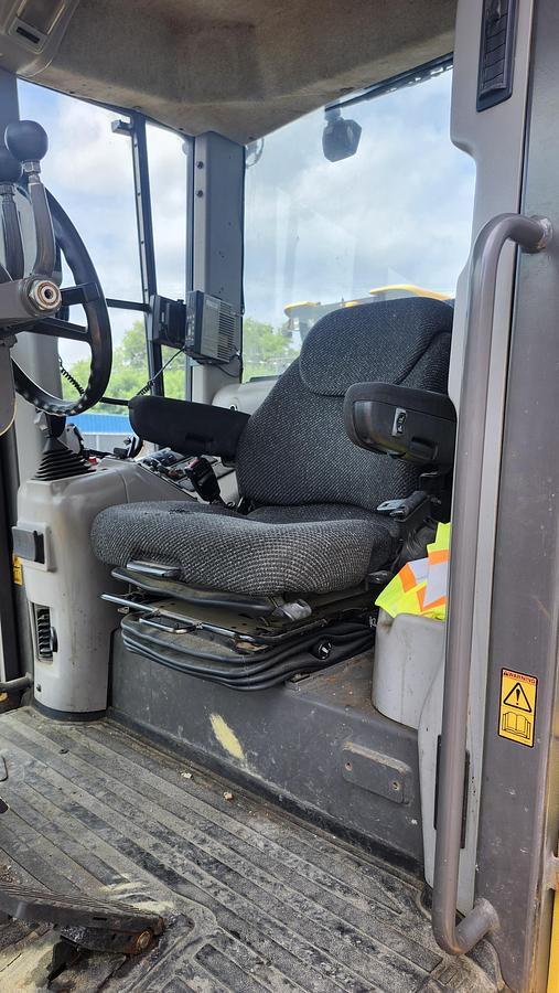 Used 2008 Volvo G946