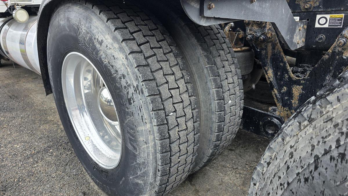 Used 2020 Kenworth T880
