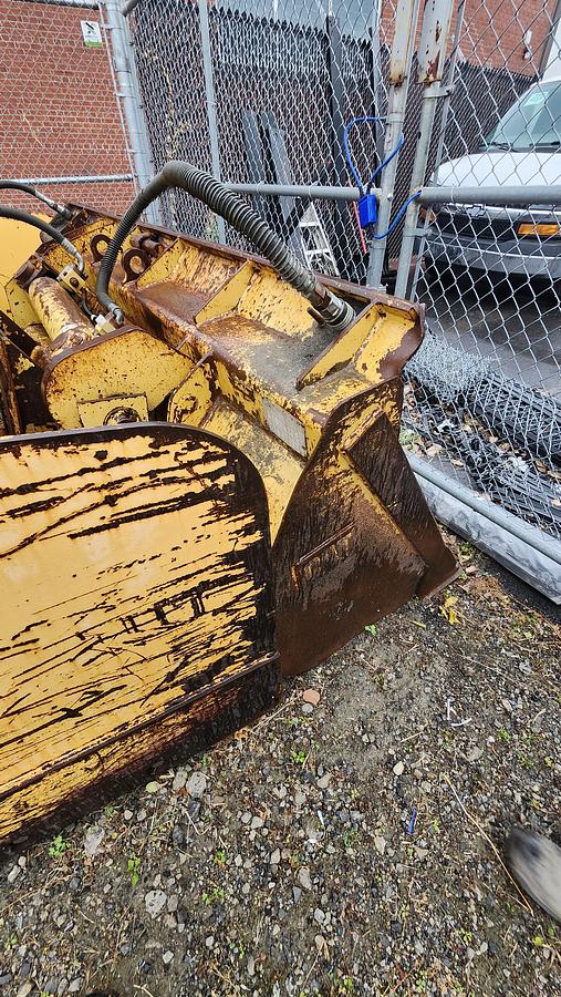 Used 120″ Side dump Bucket for CAT 938G