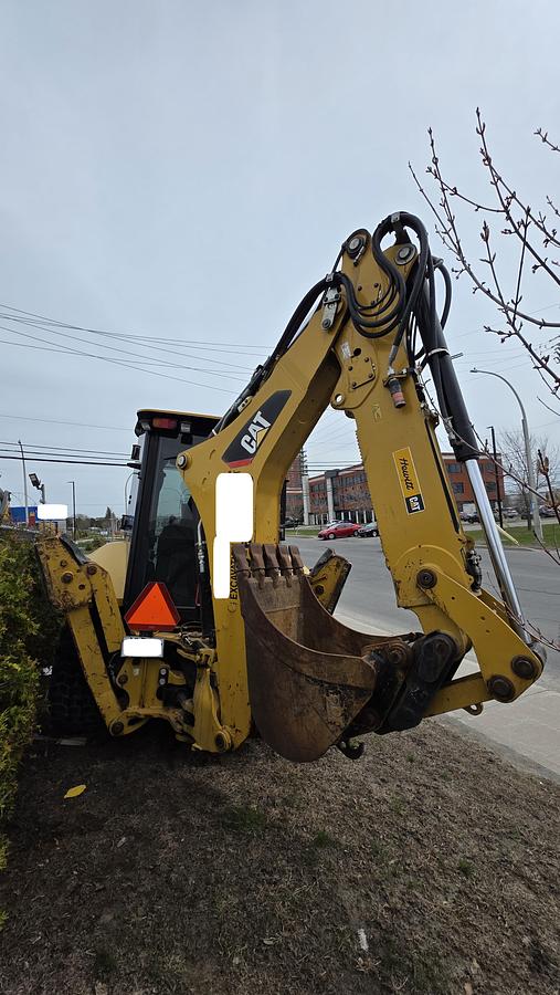 Used 2015 Caterpillar 420F IT