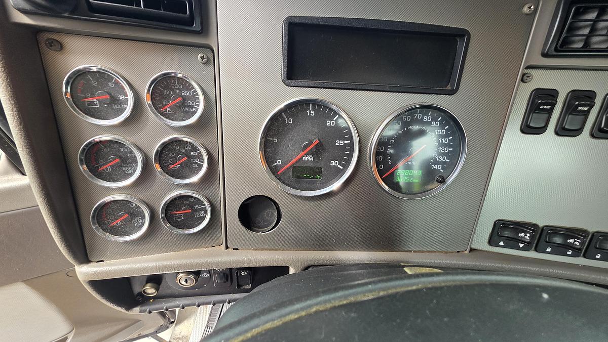 Used 2019 Kenworth T370