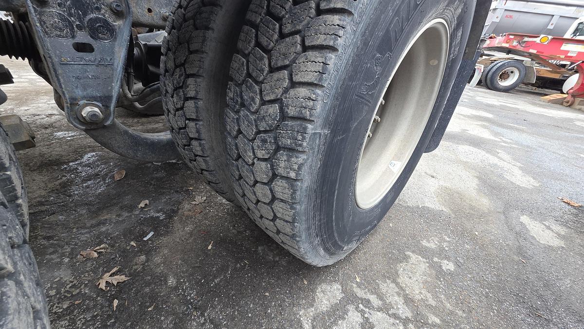 Used 2011 Peterbilt 378