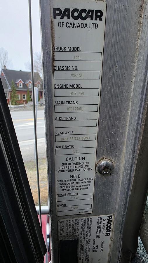 Used 2013 Kenworth T440