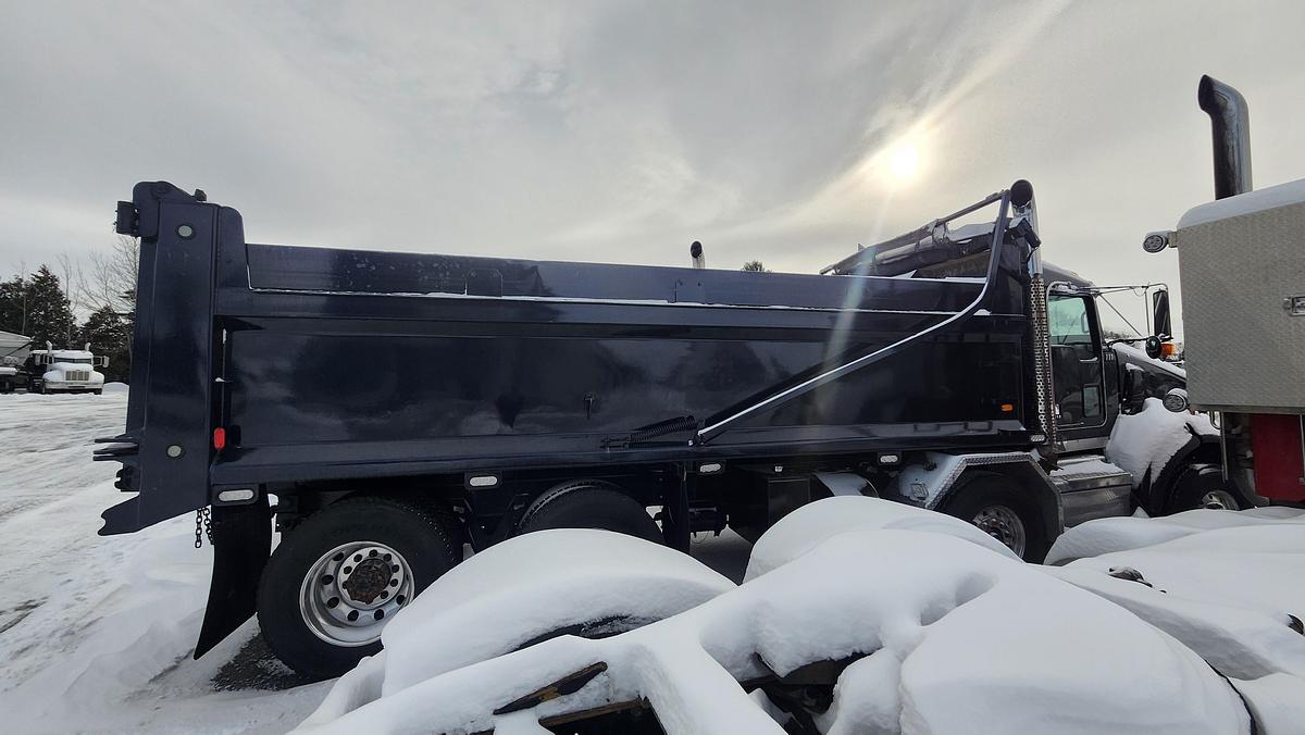 Used 2020 Kenworth T800