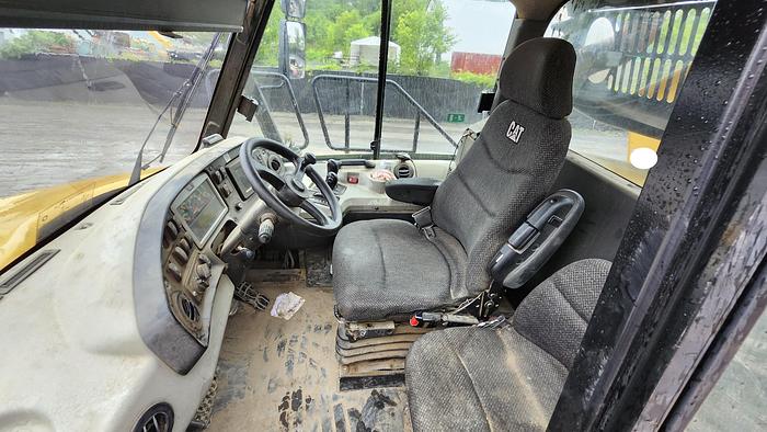 Used 2014 Caterpillar 730C