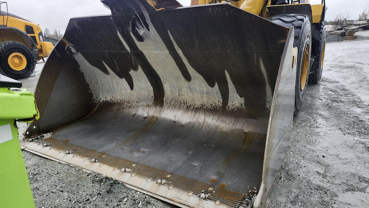 Used 2014 Caterpillar 972M