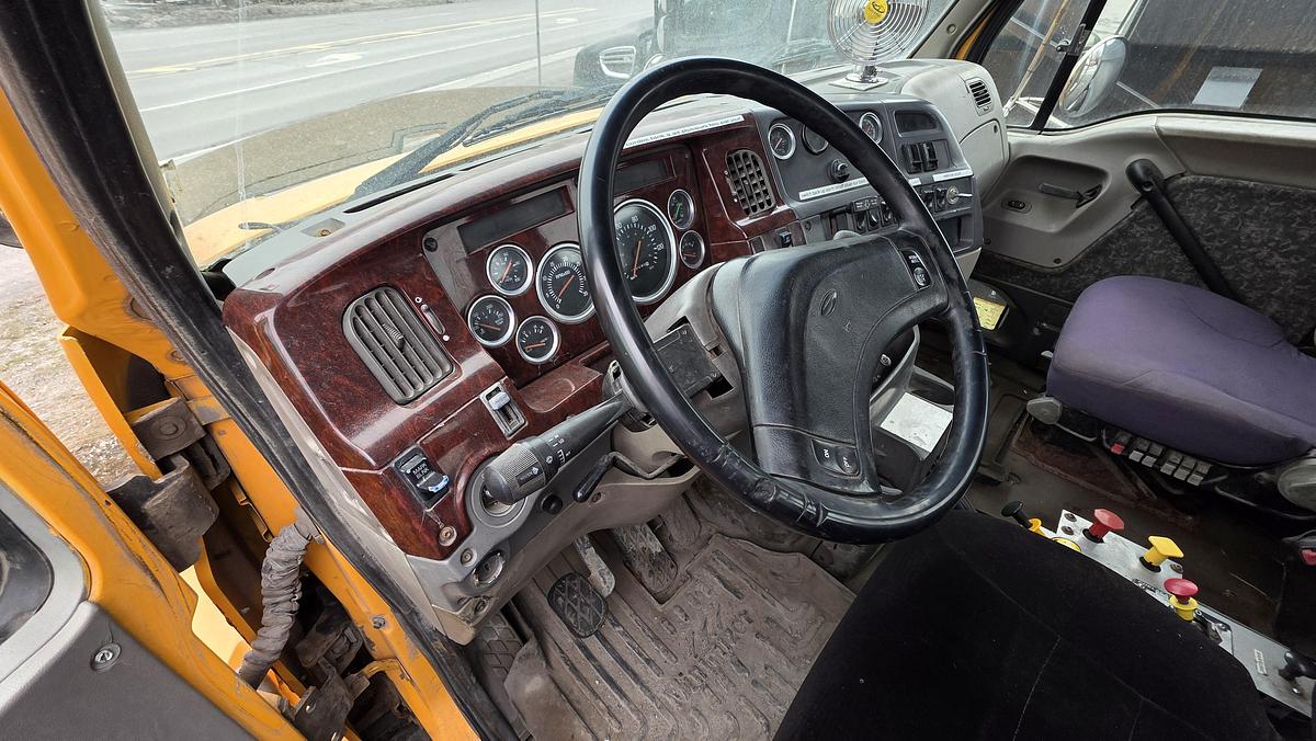 Used 2001 Sterling Shunter