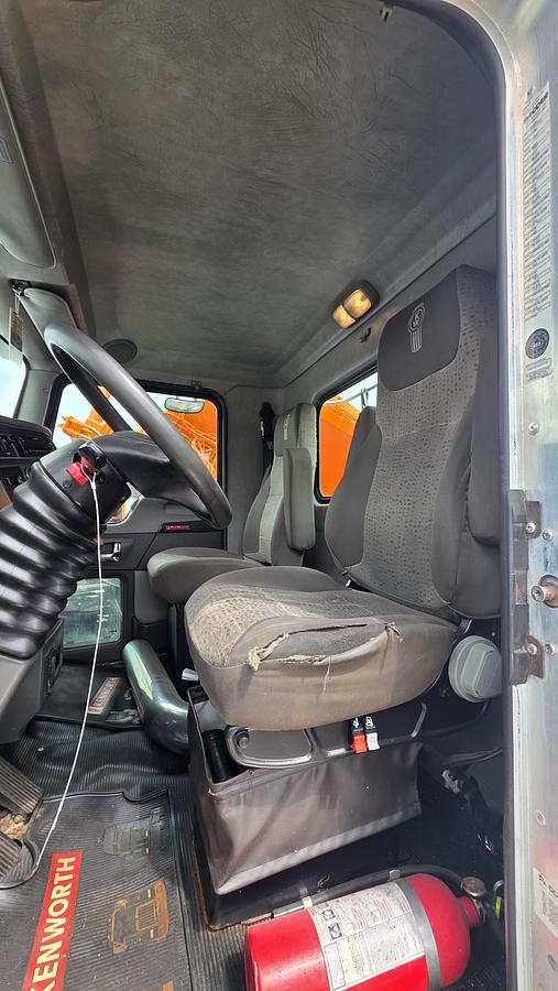Used 2019 Kenworth T370