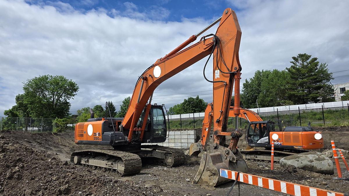 Used 2017 Hitachi ZX250
