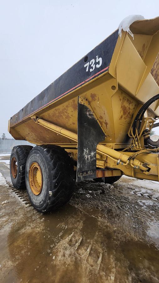 Used 2001 Caterpillar 735