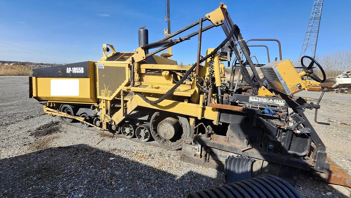 Used 1998 Caterpillar AP-1055B