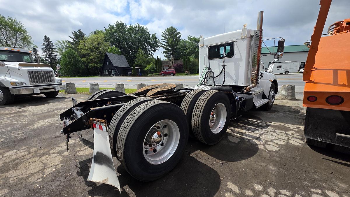 Used 2019 Kenworth T370