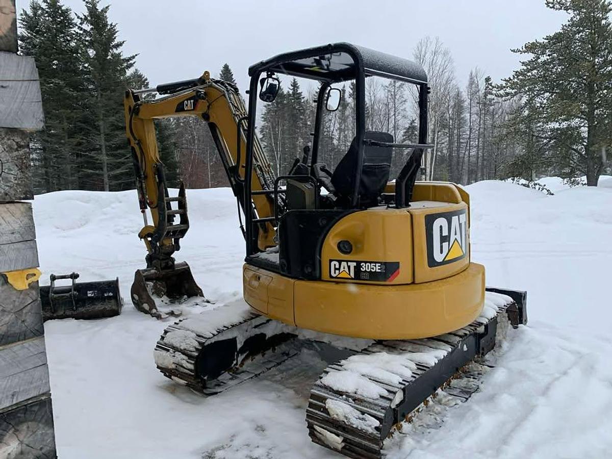 Used 2017 Caterpillar 305 E2