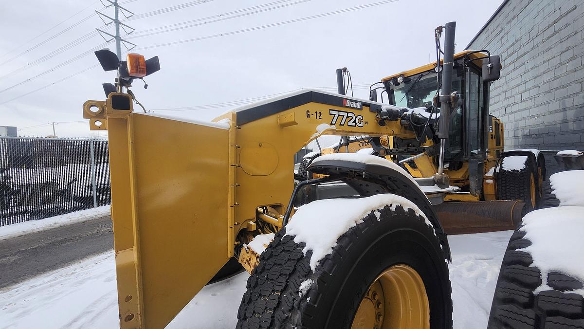 Used 2010 John Deere 772G