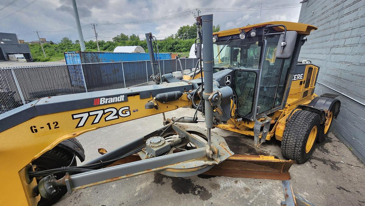 Used 2010 John Deere 772G