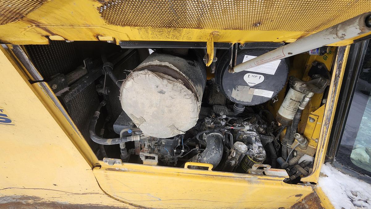 Used 2011 Komatsu D65 PX-16