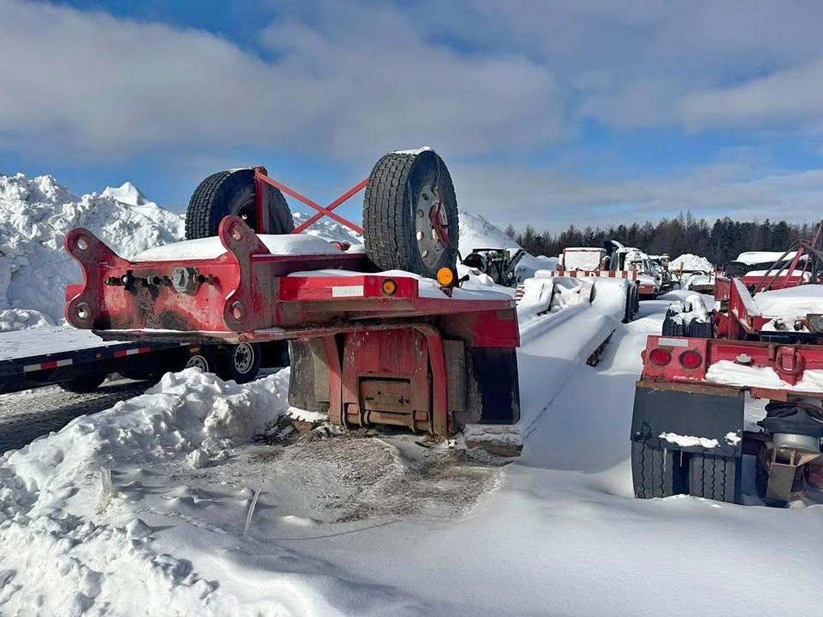 Used 2003 Manac 60 tons / 3 axles