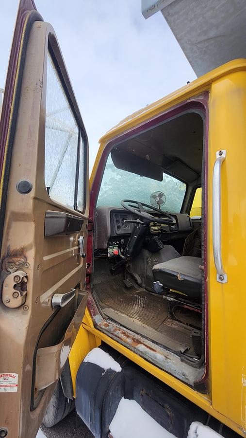 Used 1986 International S1900