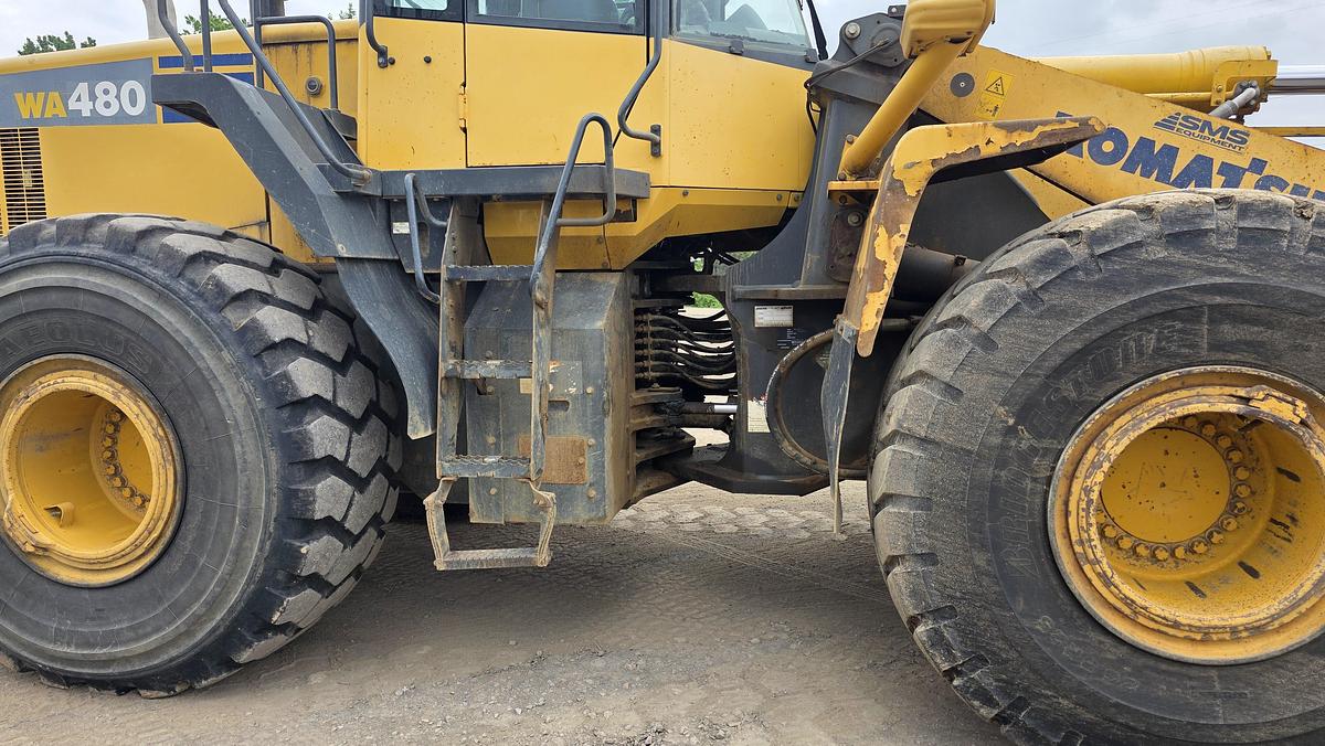 Used 2010 Komatsu WA480-6