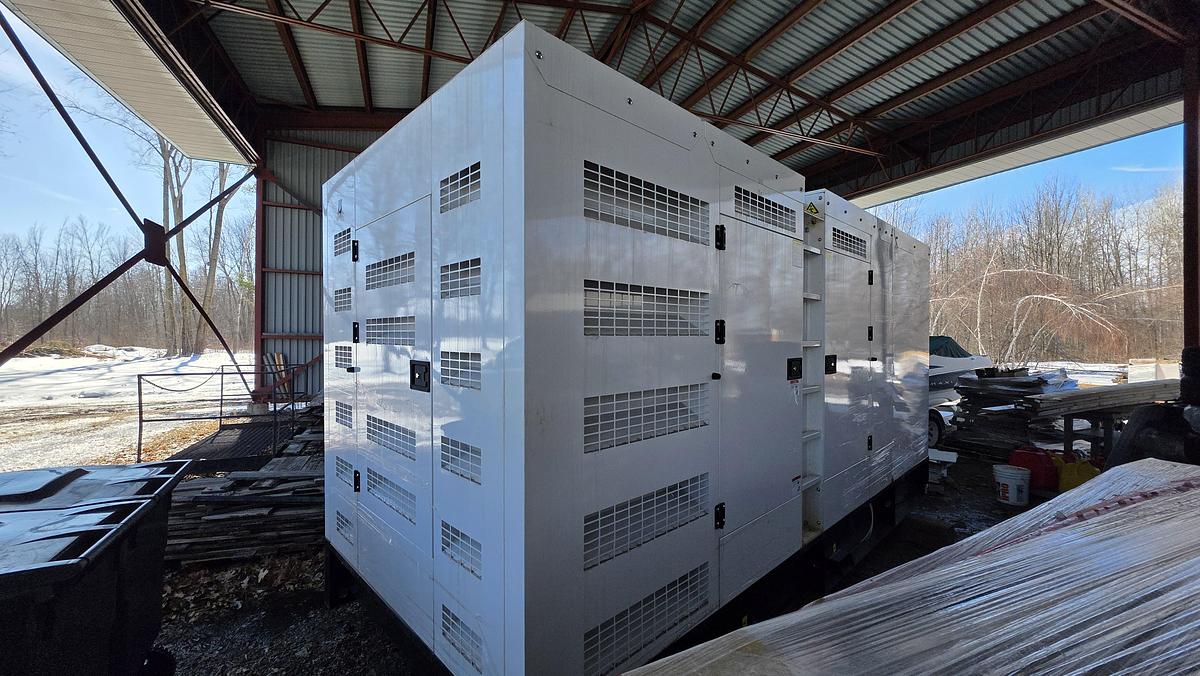 Used 2024 Volvo 500 kW