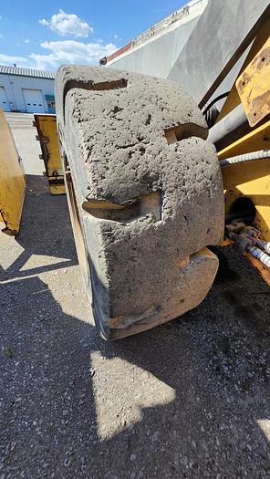 Used 4x 20.5x25 Brawler Solid Flex Tires