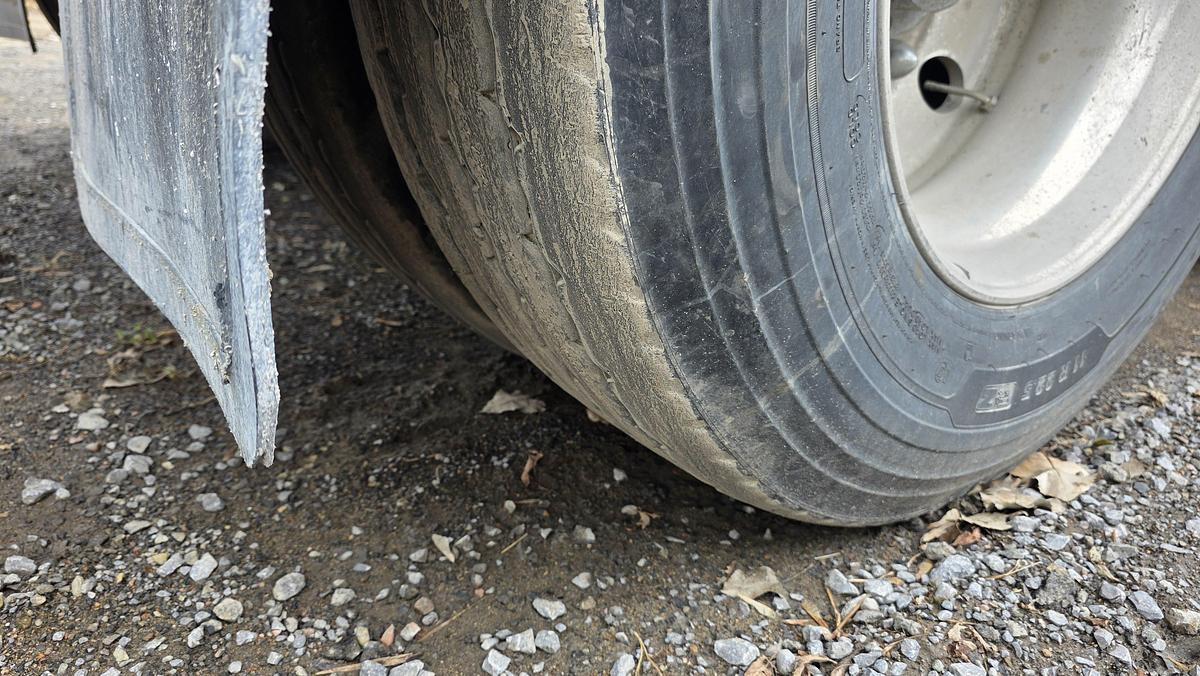 Used 2020 Trout River 4 axles Live Bottom